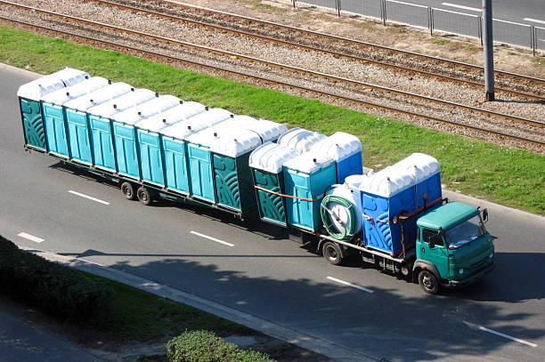 Best Porta potty delivery and setup  in Hartford, IL